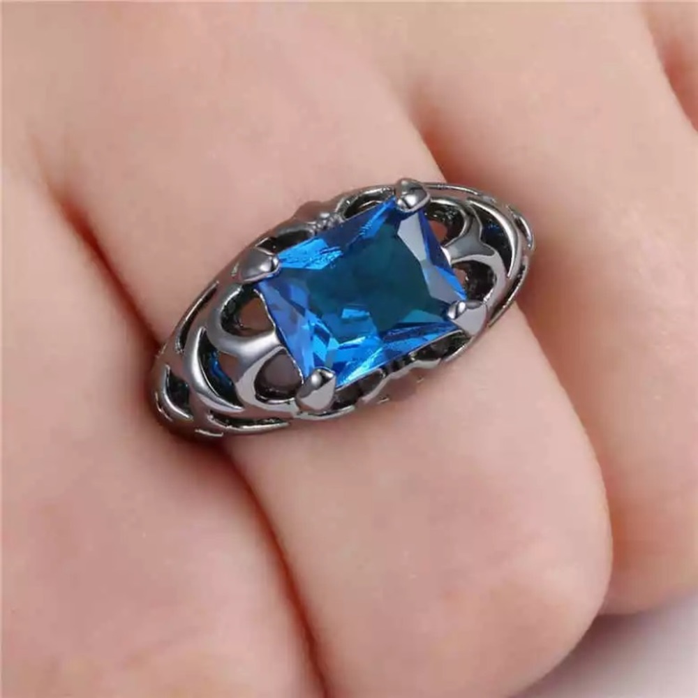 Men’s Aquamarine black gold ring